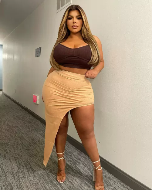 Thick Latina by INeedWeedandWhiskey