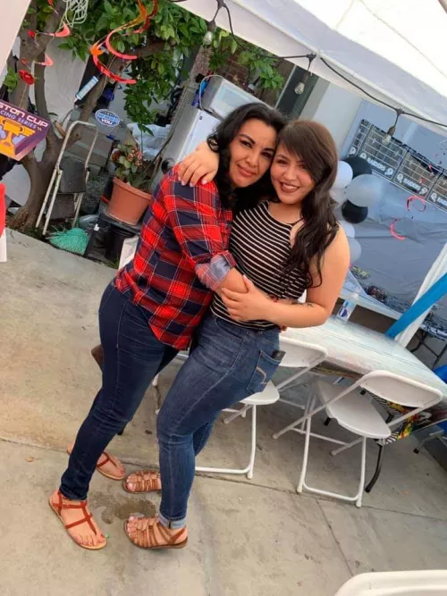 Thick Mother Daughter Duo by Zeheverzing