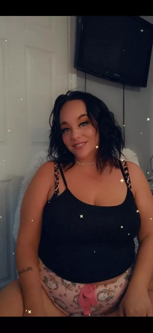 Thick or nah by Shortyrocks256