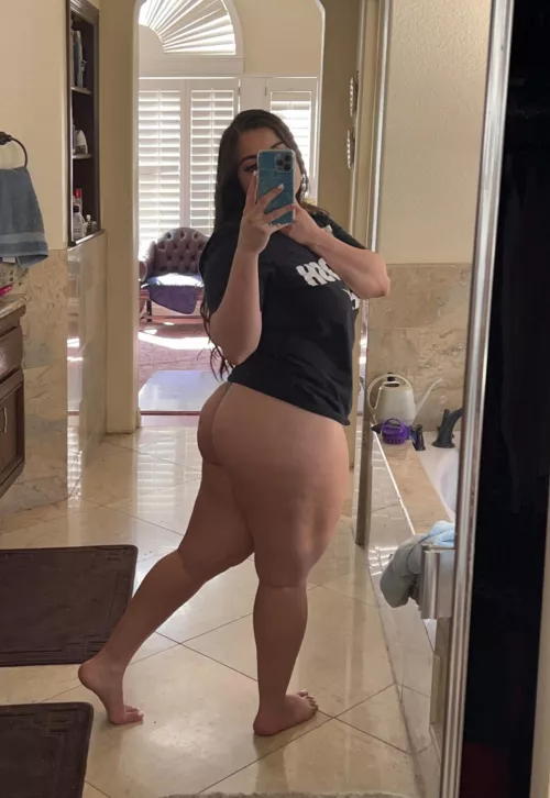 thicker the thighs, better the pussy by IraqiFootMine