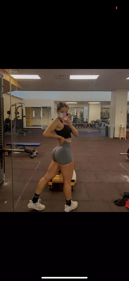 Thickfit pawg by Dull_Suspect_8684