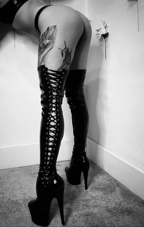 Thigh high boots by miss_viktoria_quinn