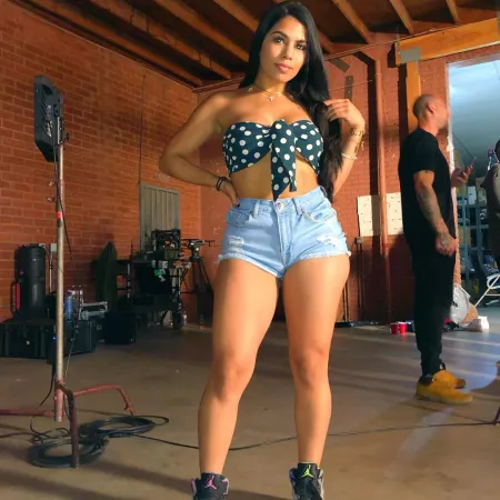 Thighs by 11benevolentelephant