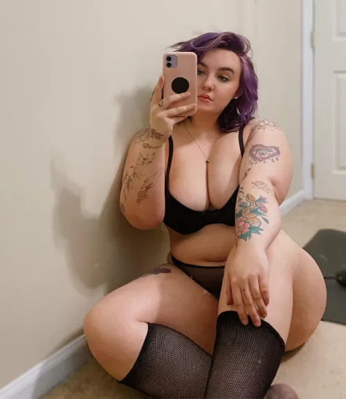 thighs to suffocate :) by cheesefriesxo