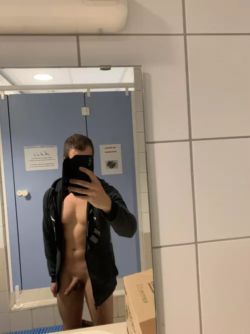 Think i forgot something by deaconst91