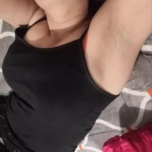 think i nedd shaved or still not by Azulconfesiones