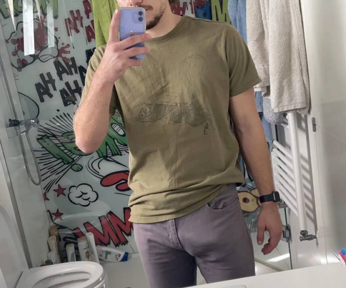 Think I’d catch you staring? posted by Bigfromma