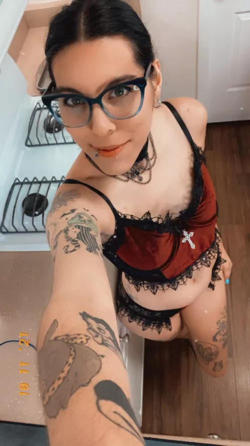 Think I’m a hottie? by Keristasia