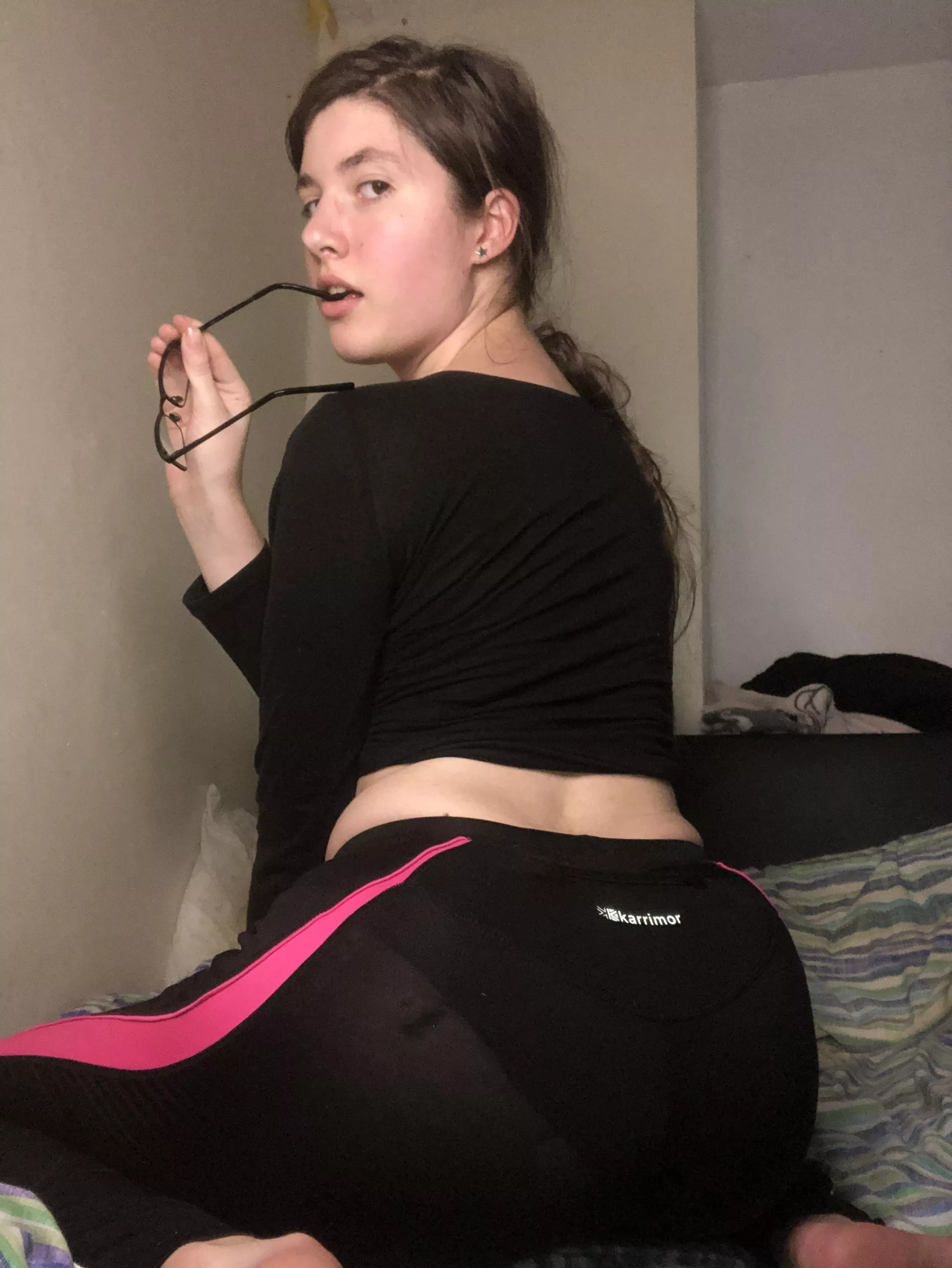 Think these ones are stretched a bit thin… 👀(F19) (OC) posted by Rebberoonie
