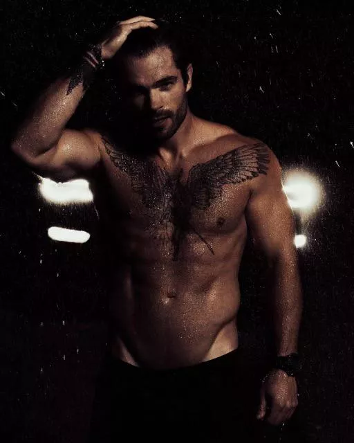 Think you could handle my big cock pounding you hard and raw ? posted by kinkybradpitt