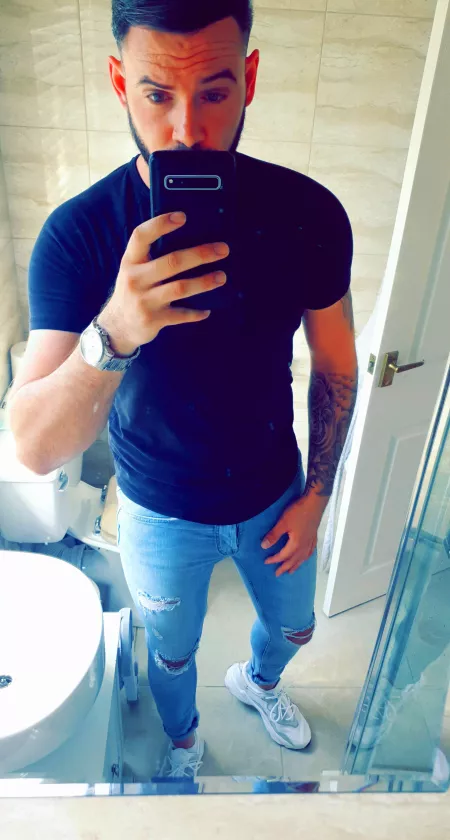 Thinking of starting up a twitch account... who would watch? 😉 by TheCharmer2604