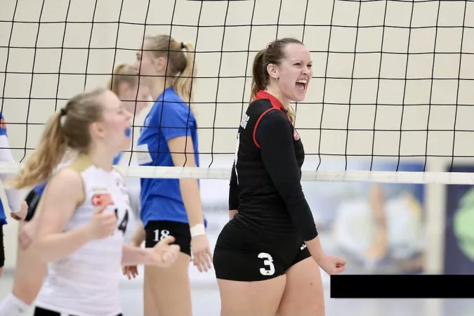 thiq thighs by xXRFrXx