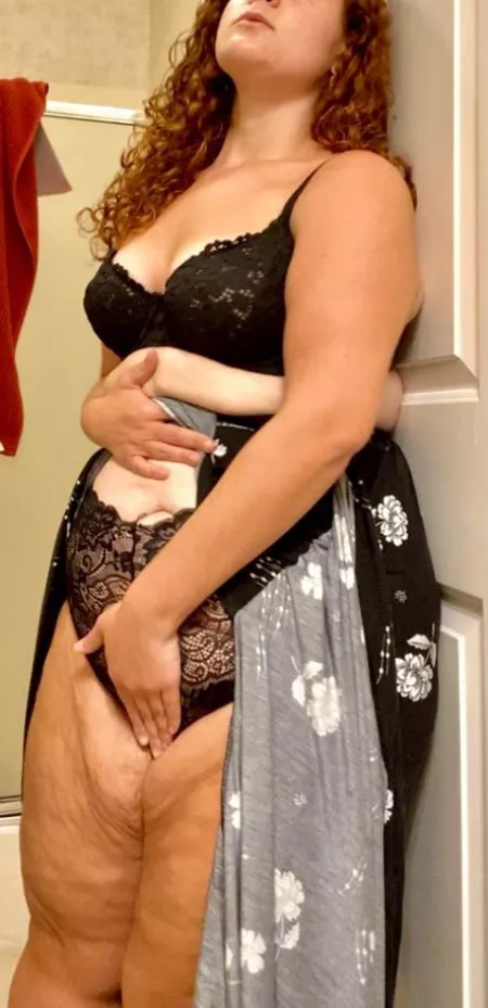 Thirst trap Thursday by M0mmy_Knows_Best