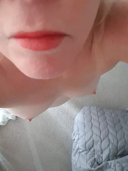 Thirsty Thursday? by EveXX00