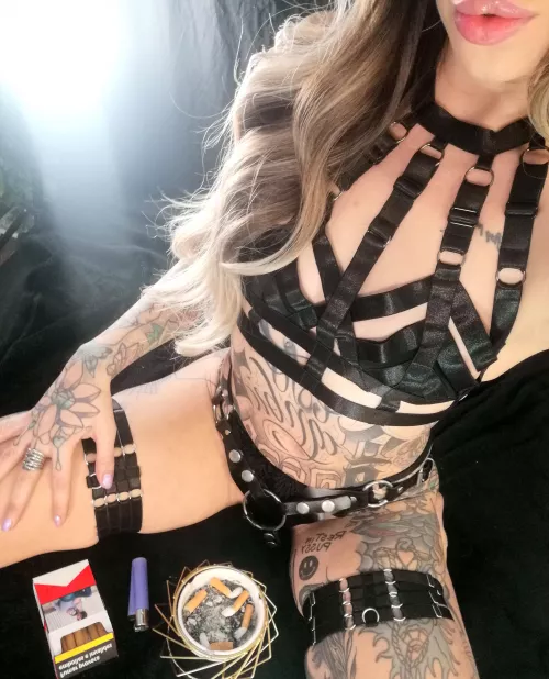 This ashtray will soon be full by Kinkerbell2307