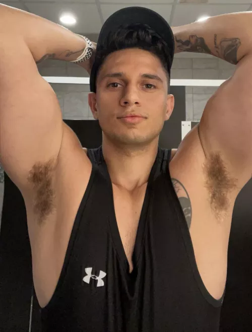 This Colombiano had a great arm pump last night 💪🏼 by Colombianonico