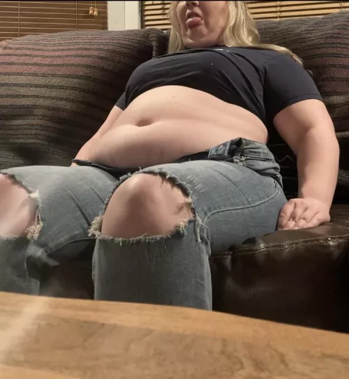 This couch potato is slowly just becoming the couch 😅 #OutOfShape #stuffed by myfatblondegf