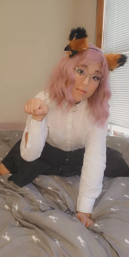 This fox wants to play♡ by ghosty-40hands