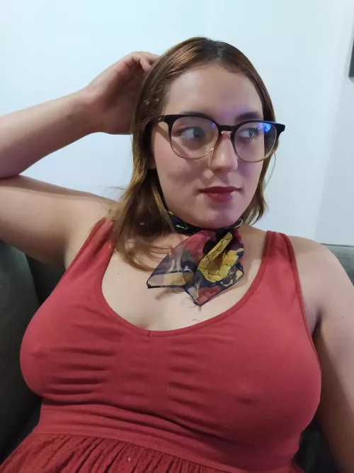 This has been my favorite outfit to be braless, I love how it shows through the clothes. What do you think guys?? ^^ by Monroe_Chichona