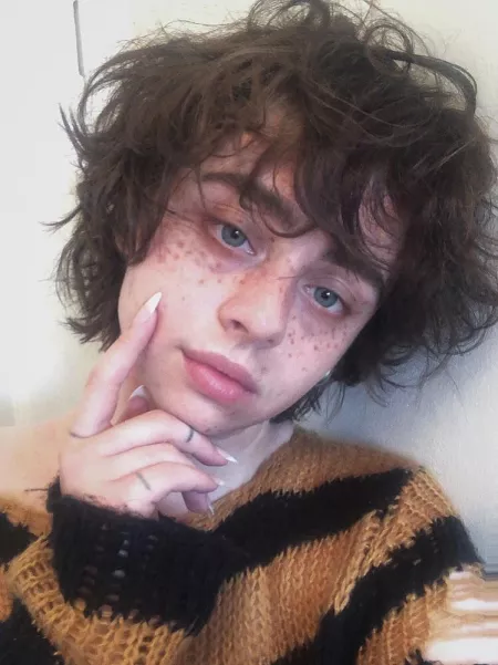 this is completely out of my comfort zone, so I might end up deleting but I liked my hair today ☁️ by maoistintellectual