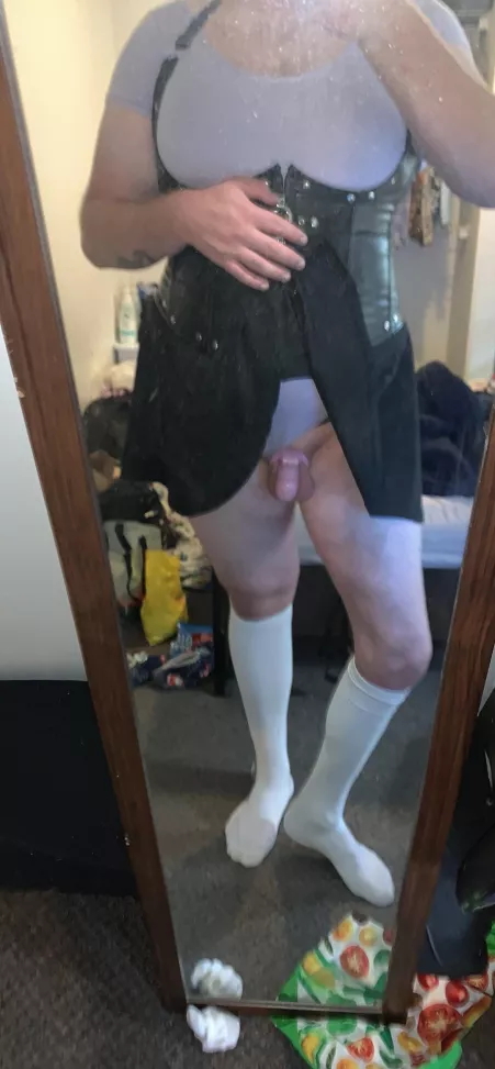 This is for the 3 people that will see it 😘 by pegmeplease1999