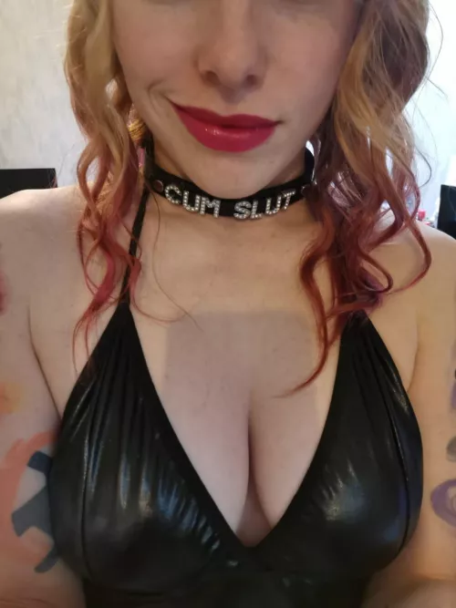 This is his favourite collar on his favourite slave. by cupcakelicious12