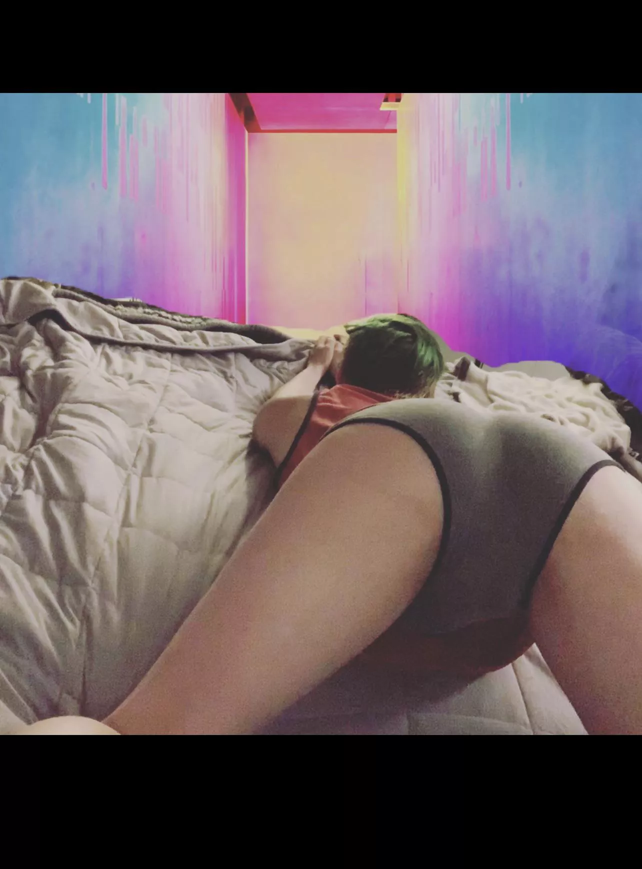 This is how play split screen, that okay? posted by ReloadedRylie