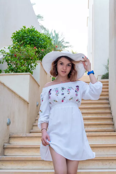 This is me IRL :) I hope you find me hot even I'm dressed 😅🤔 by LyzMania