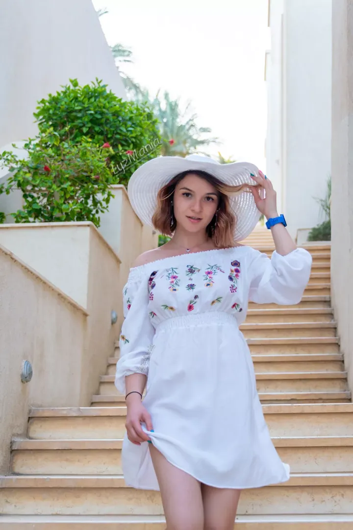 This is me IRL :) I hope you find me hot even I'm dressed 😅🤔 posted by LyzMania