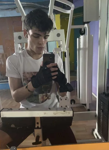 this is my day off, i’m probably going to order a pizza tonight 💜 by ZookeepergameThen717