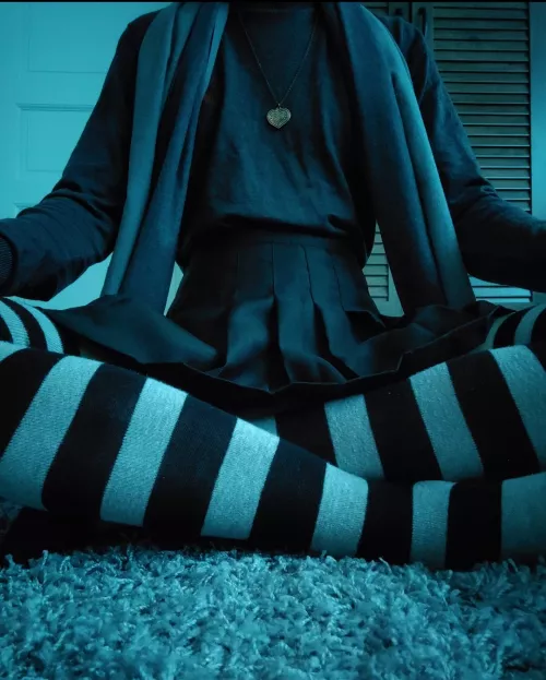 This is my first ever actual post on reddit so I doubt anyone will even see me, but I still wanted to share this for some reason -w- by Potkulauta