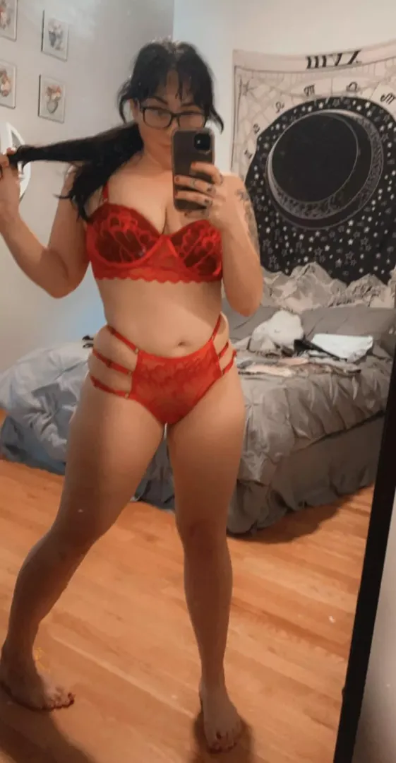 This is my first post! Hope you enjoy my Cherokee curves posted by jenafreaka