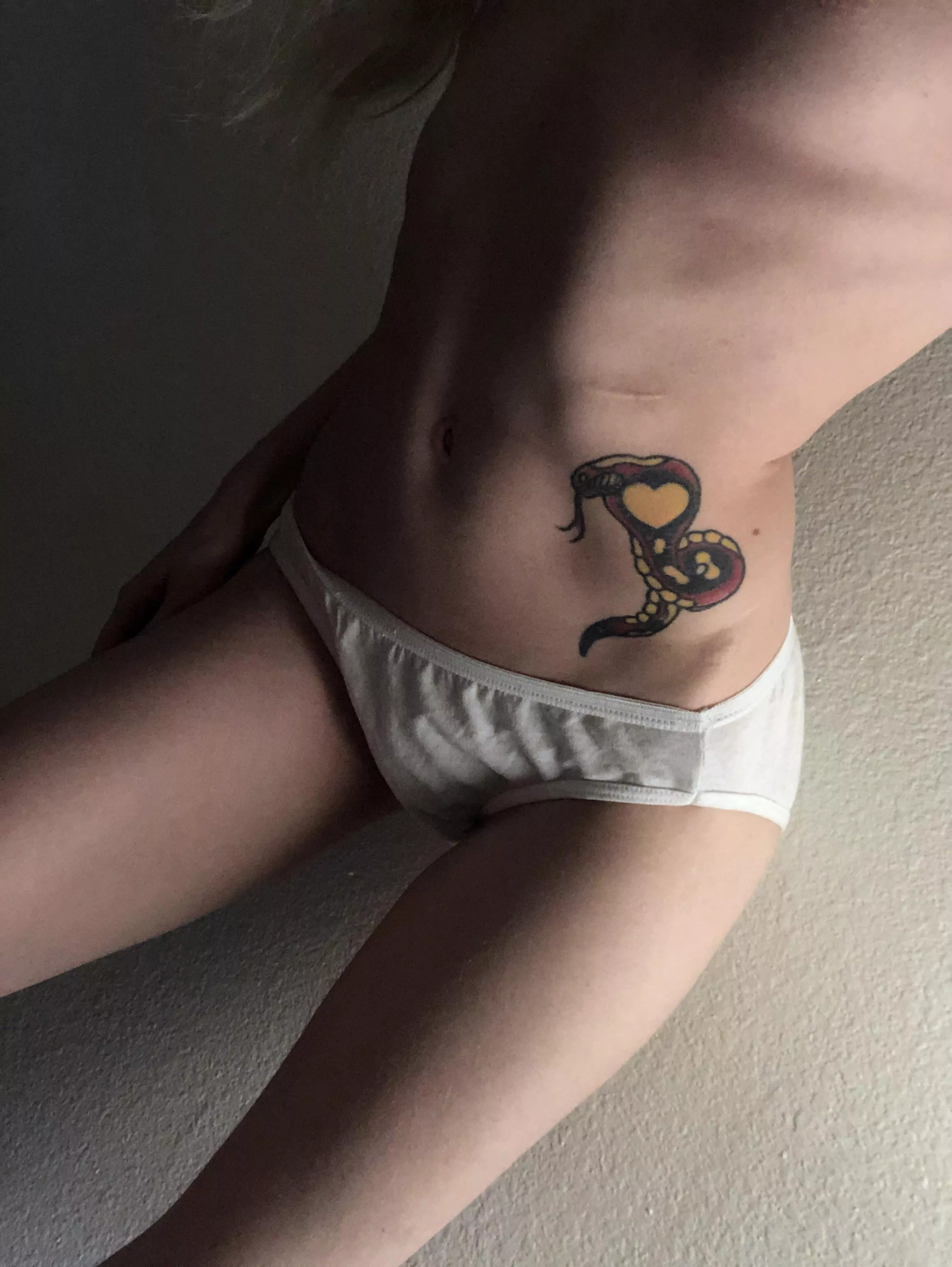 This is my first post to this sub! I’m happy to be here. I used to get bullied for my hipbones and people called them “freakish protrusions” when I was in school posted by mariawoolf