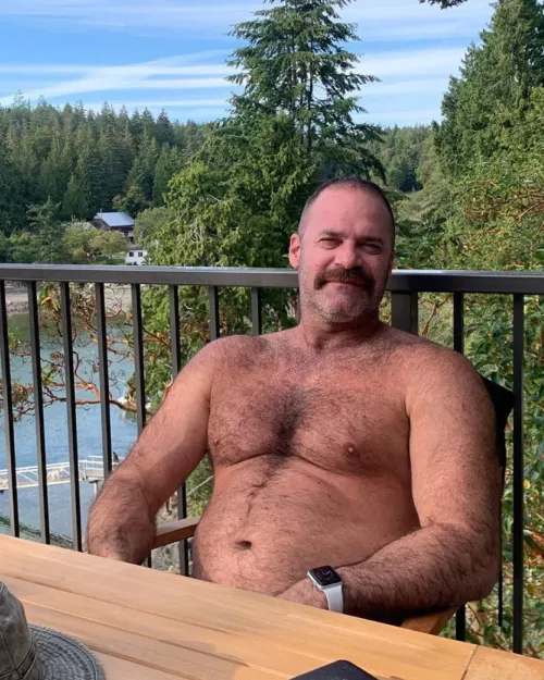 This is one of the sexiest guys I've ever seen (55) by doesgayshit