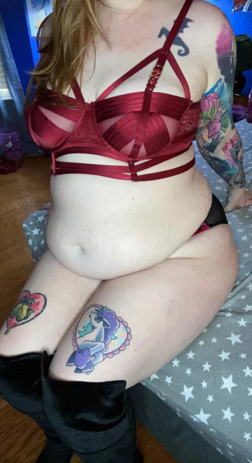 This is right after I had lunch. I bet I can make it even bigger after dinner by Zebracakesxxx