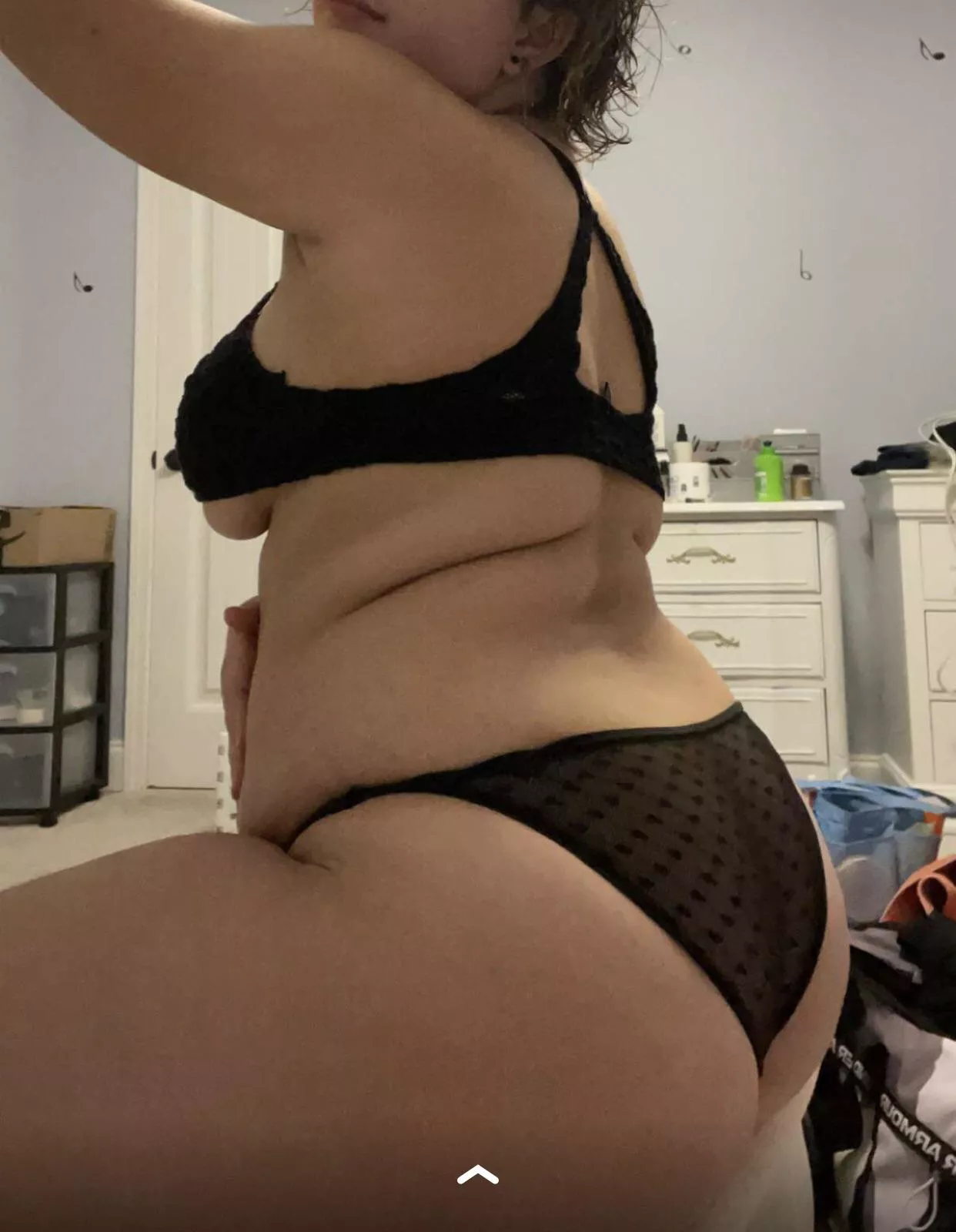 This is where most of the weight is going 😳 posted by jarlofsugma