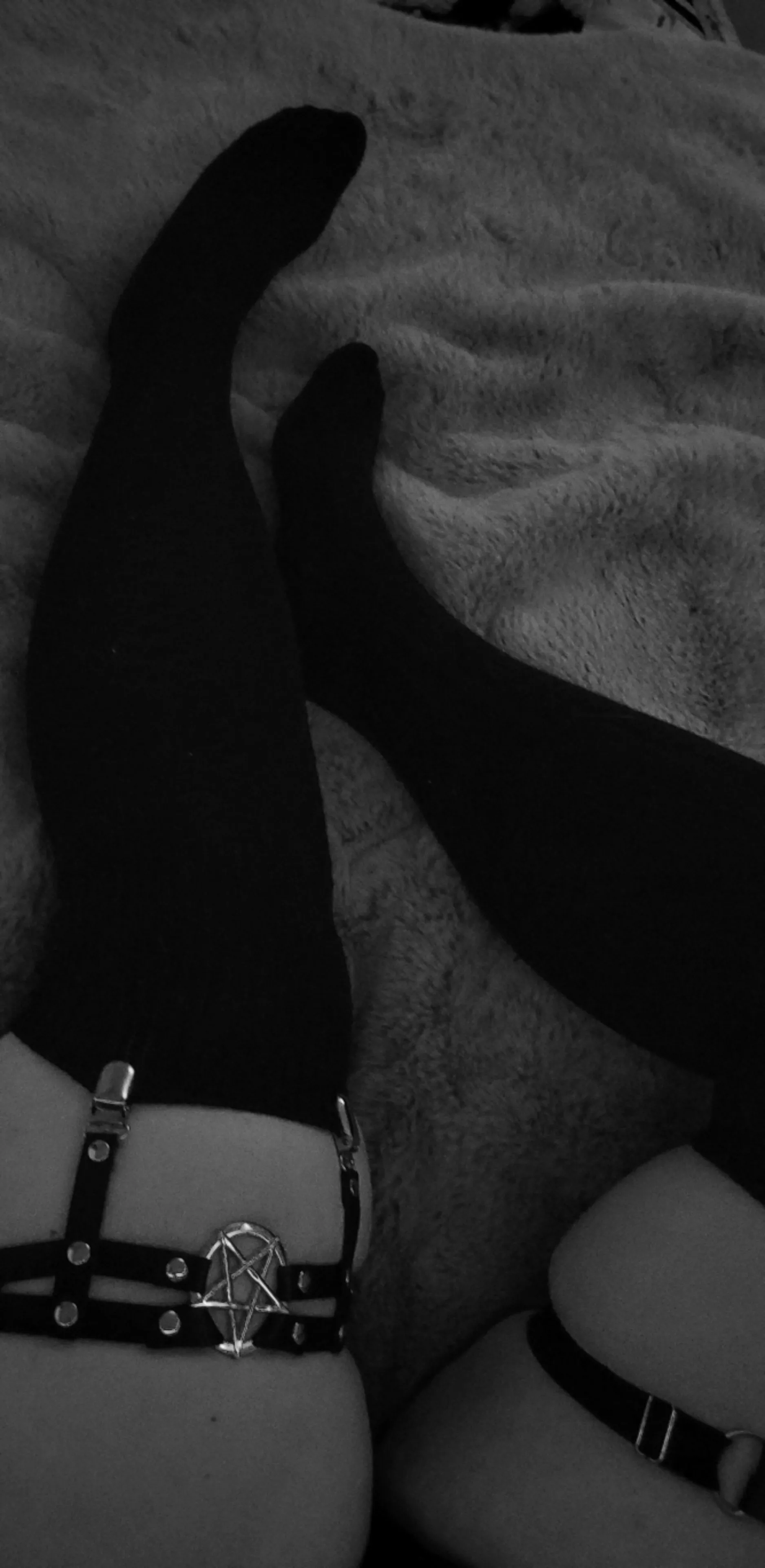 This little nobody is feeling pretty frisky in these 🙈🖤 posted by foxxcii