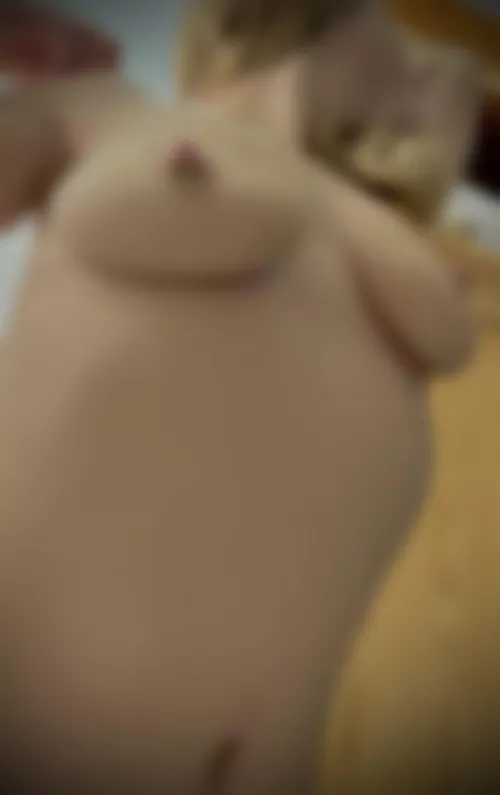 This milf loves a good tease 🤤 😘 by manifestationmilf