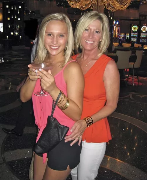 This Mom/Daughter combo 😍 by tributes_all_day