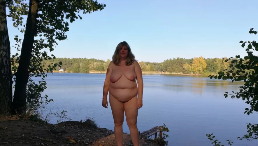 This naked BBW is improving the already beautiful view by Udderluvr2020