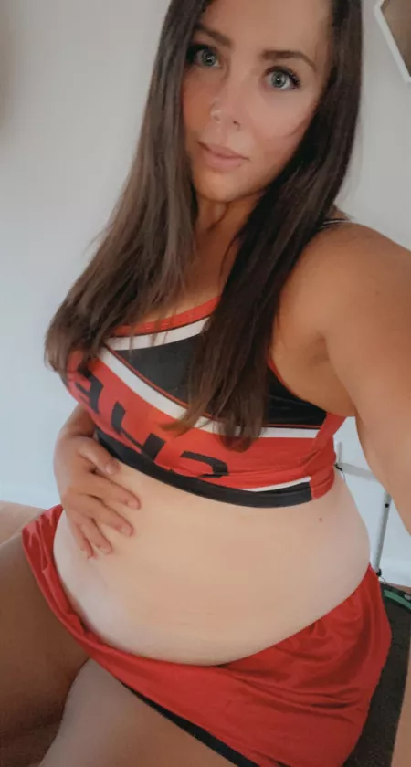 This one is for whoever is stealing all my pics from this thread and pretending to be me on Instagram so they don’t run out of content 💕✨ by cjccannot