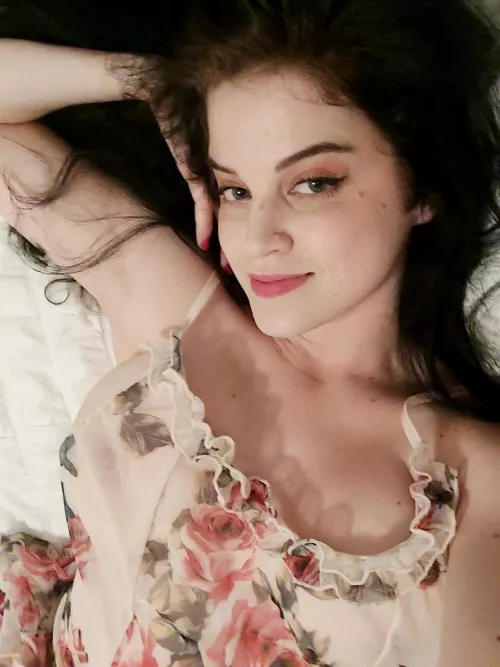 This outfit makes me feel so sexy. by lilylockheart69