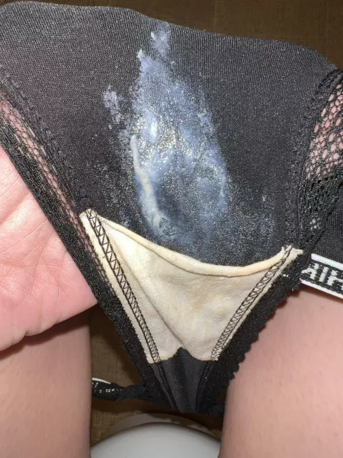 This pairs getting pretty juicy 🙈 by favlilangel