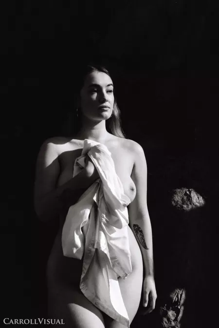 This photo looks so emo. I love it. 🖤 19F by cheekymz