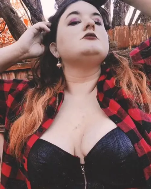 This photo makes me feel some kinda way about myself ❤😍 by ghostpepper1995