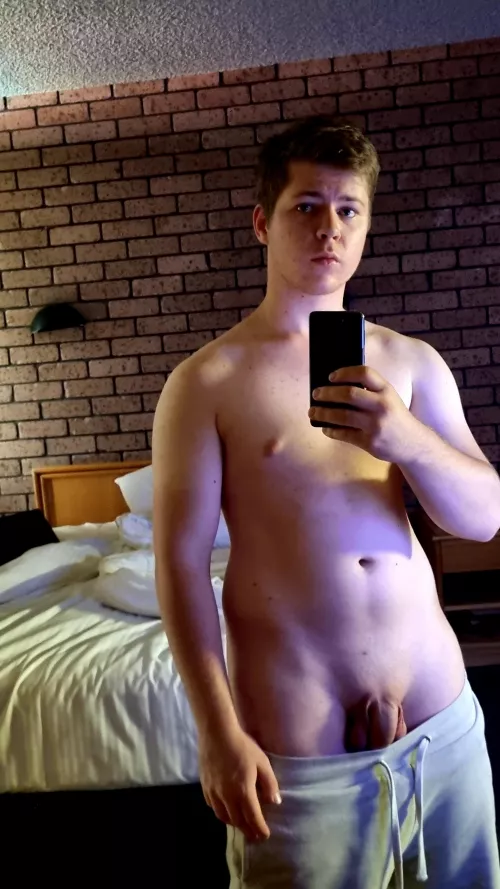 this pic just made me feel good about my self, so I thought I would share it 🥰😄 18btw by thepickleman232