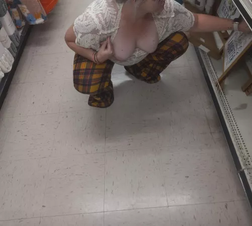 This picture frame sure is lovely by MissFeelds