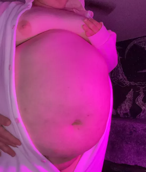 This piggy is extra stuffed tonight. 🐷😮‍💨 by Fudgey-Cow