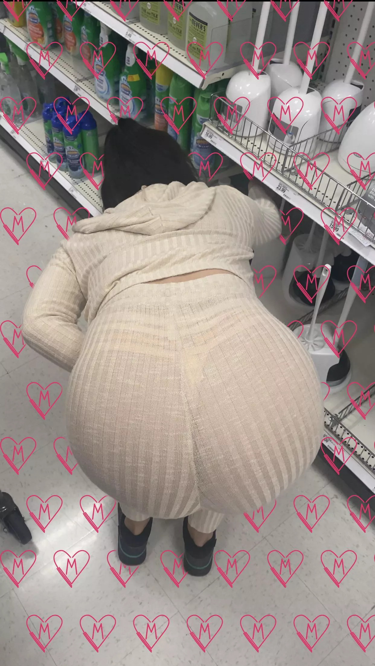 This satis[f]ies right? posted by SexyMamaVanessa