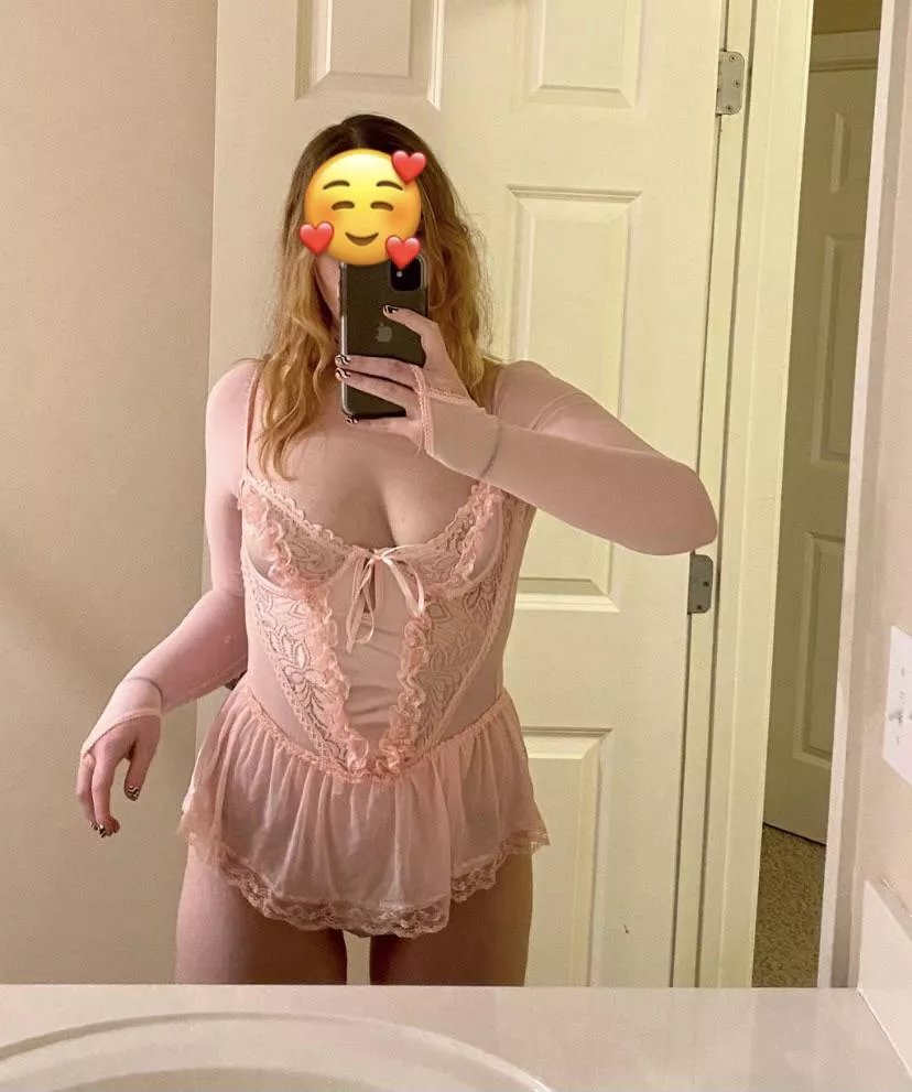 this set makes me feel like a real princess 🥰 posted by finalgirl11